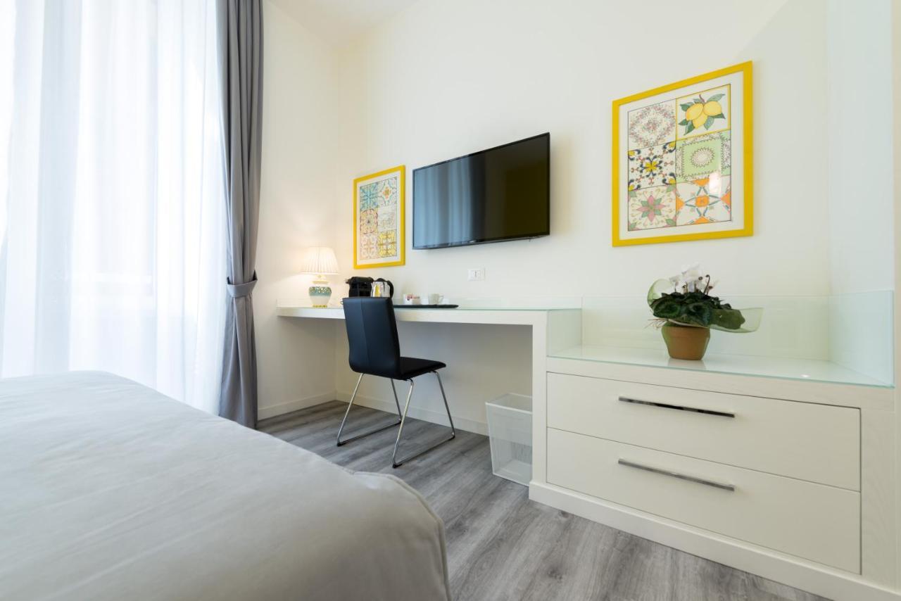 Napoliving Hotel Bagian luar foto
