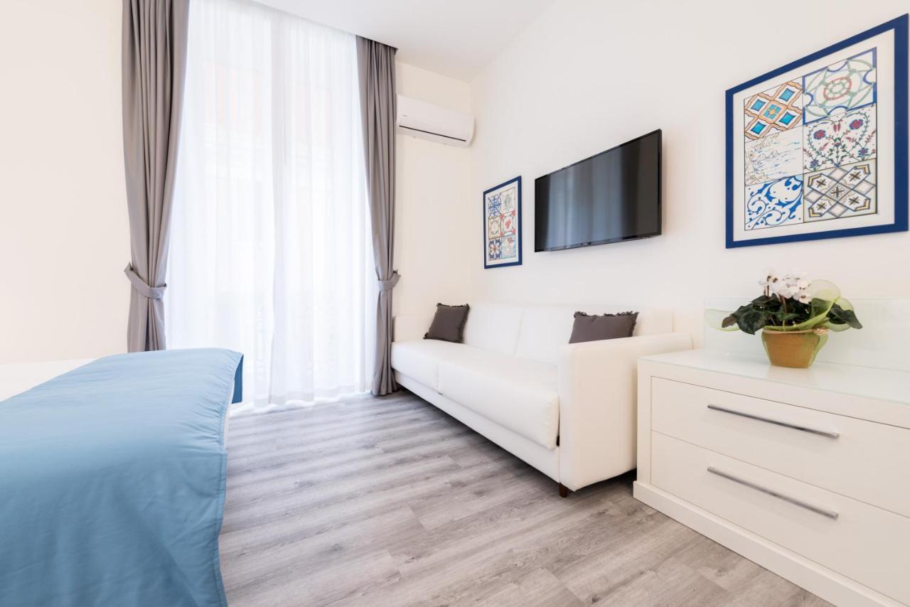 Napoliving Hotel Bagian luar foto
