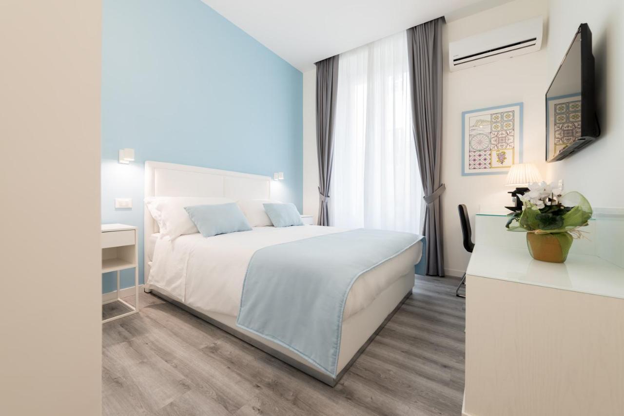 Napoliving Hotel Bagian luar foto