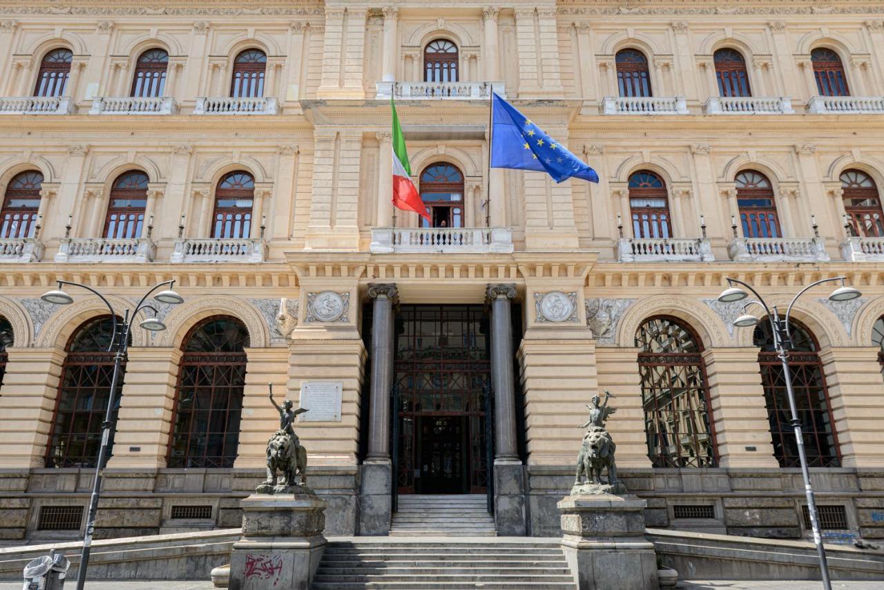 Napoliving Hotel Bagian luar foto